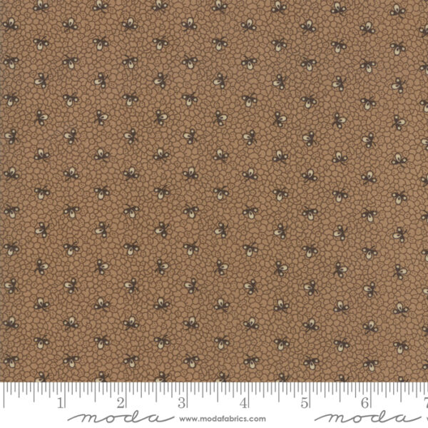 Tessuto Lancaster Cells Tan JO Morton Moda Fabrics