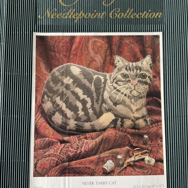 Kit Mezzopunto Silver Tabby Cat Glorafilia