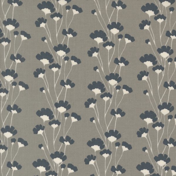 PEwter Overcast Flower Chain